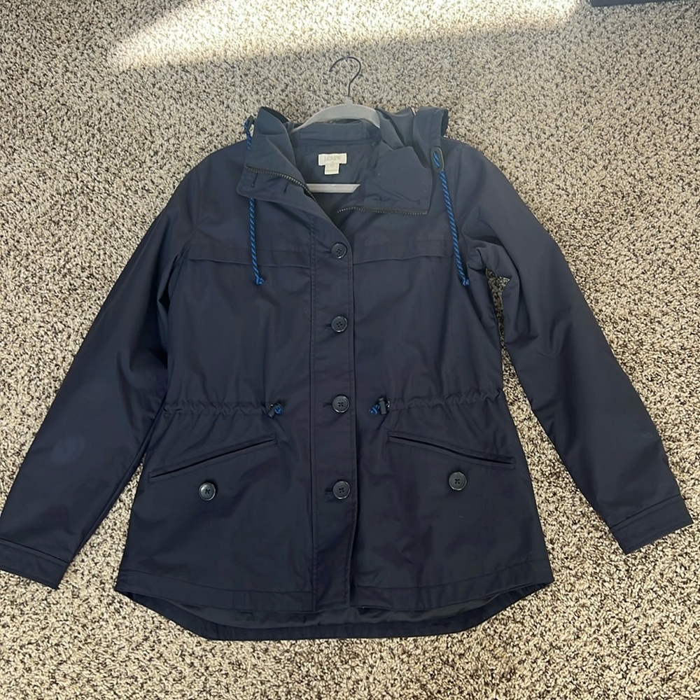 EUC J Crew rain jacket. Color is Navy. Size XS